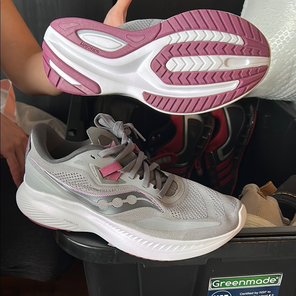 Saucony Guide 15 Gray and Pink Athletic Shoes